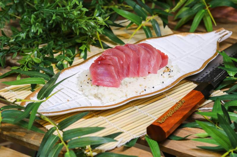 Chirashi (supplément Avocat +1.50€)